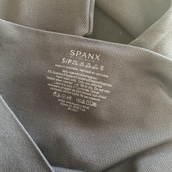 Spanx Black Quarter Leggings - Picture 4 of 4